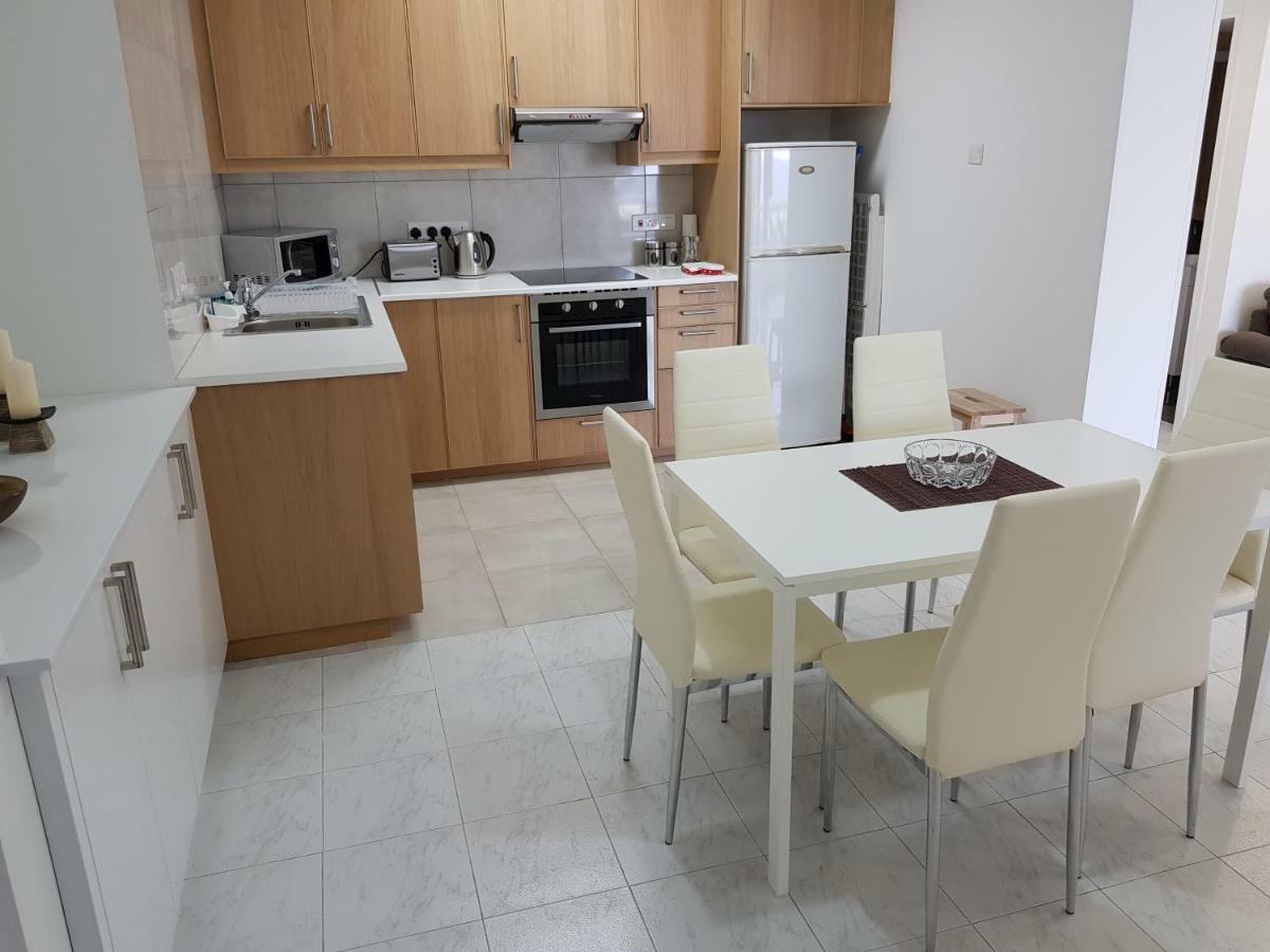 Haig'S Dream Flat On The Beach لارنكا المظهر الخارجي الصورة