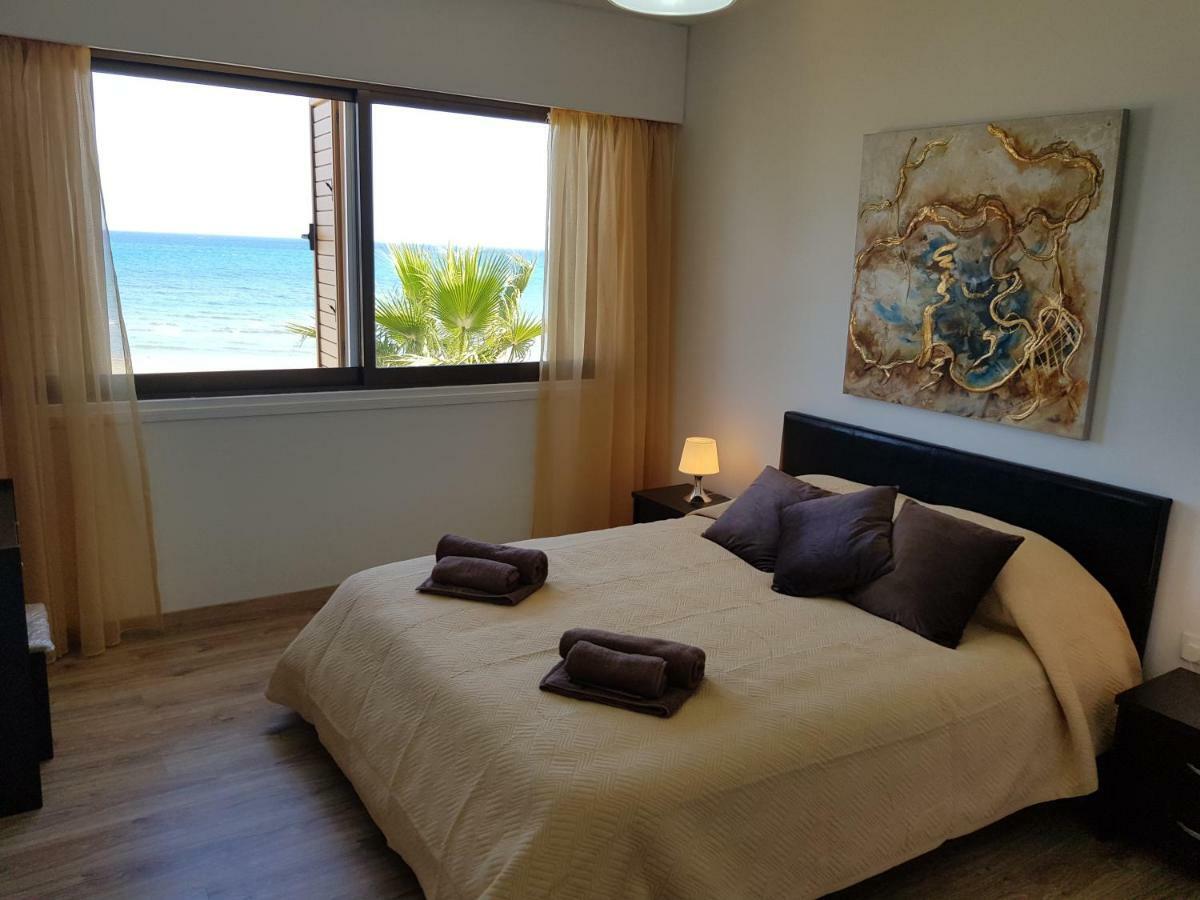 Haig'S Dream Flat On The Beach لارنكا المظهر الخارجي الصورة