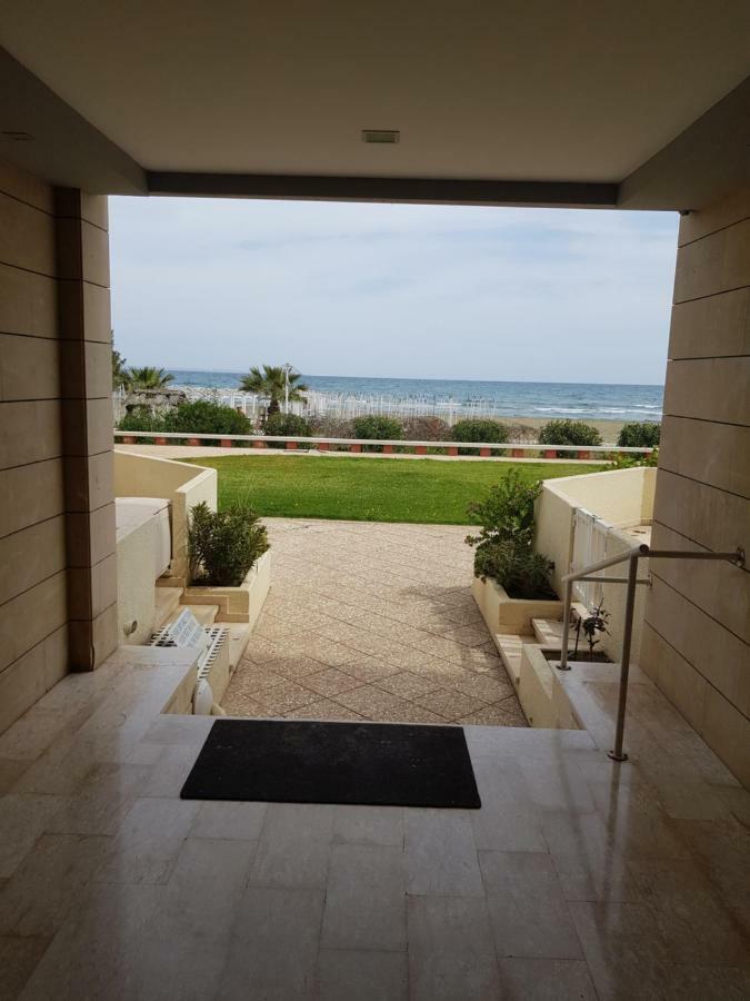 Haig'S Dream Flat On The Beach لارنكا المظهر الخارجي الصورة